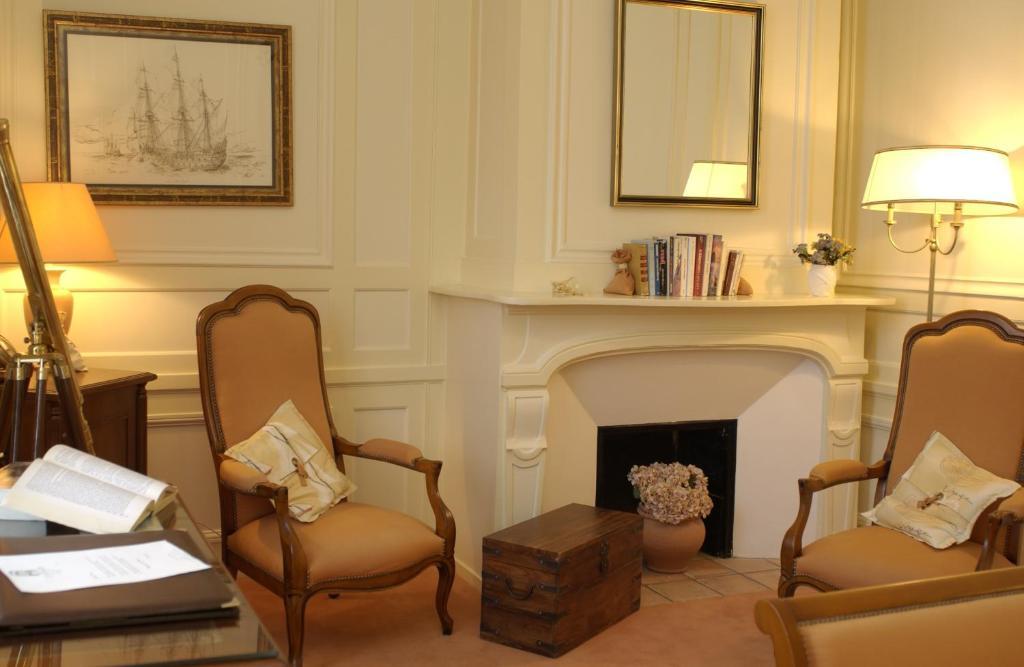 Malouiniere Le Valmarin Hotel Saint-Malo Room photo